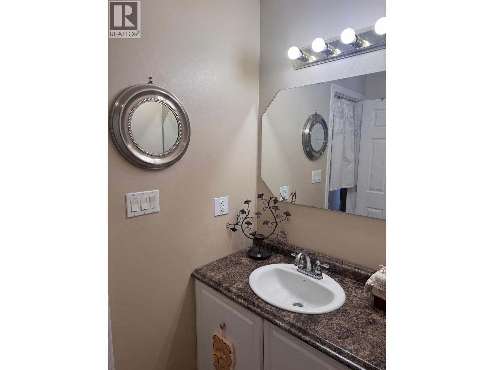 10102 PAQUETTE AVENUE - 34
