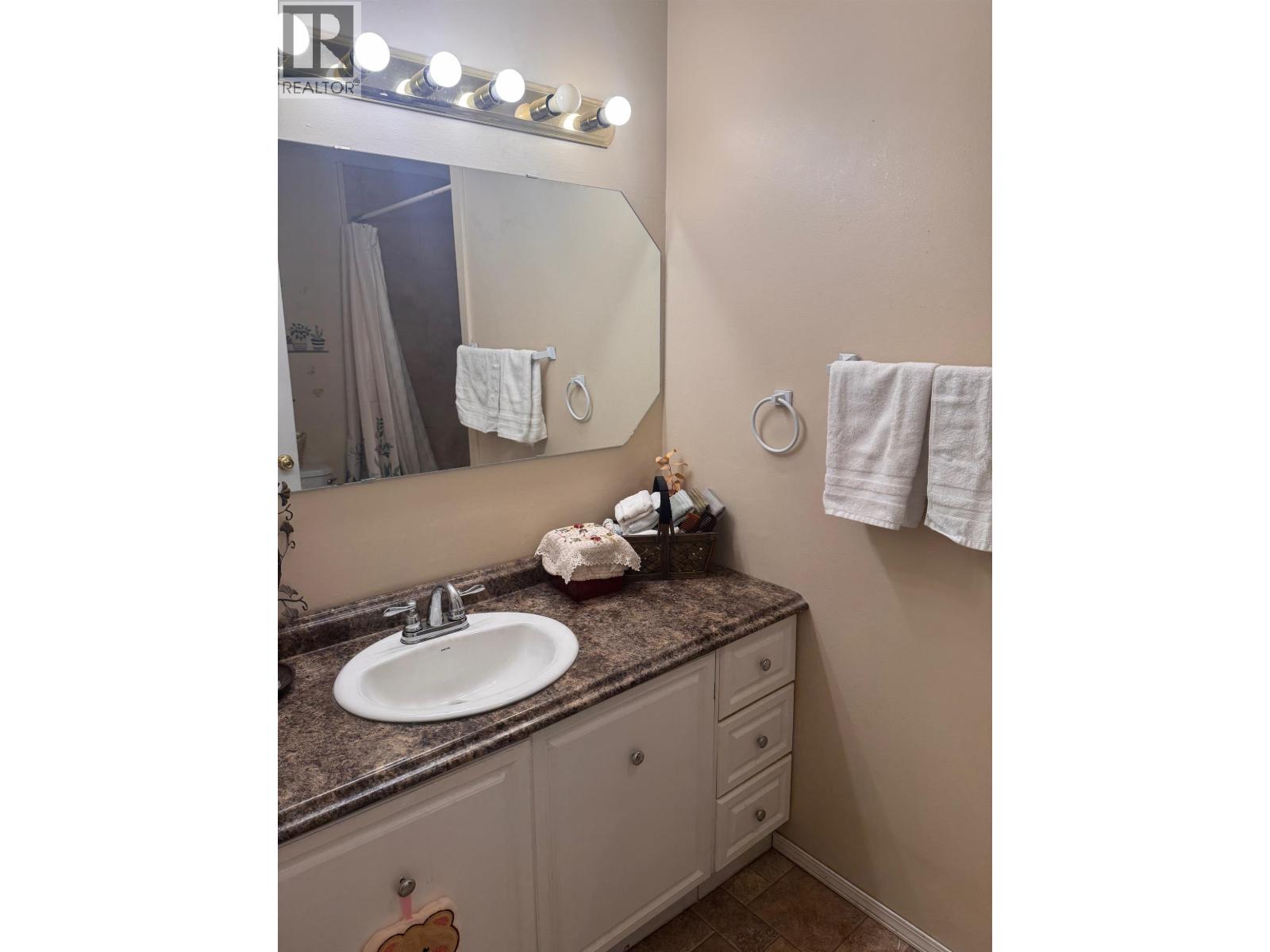 10102 PAQUETTE AVENUE - 33