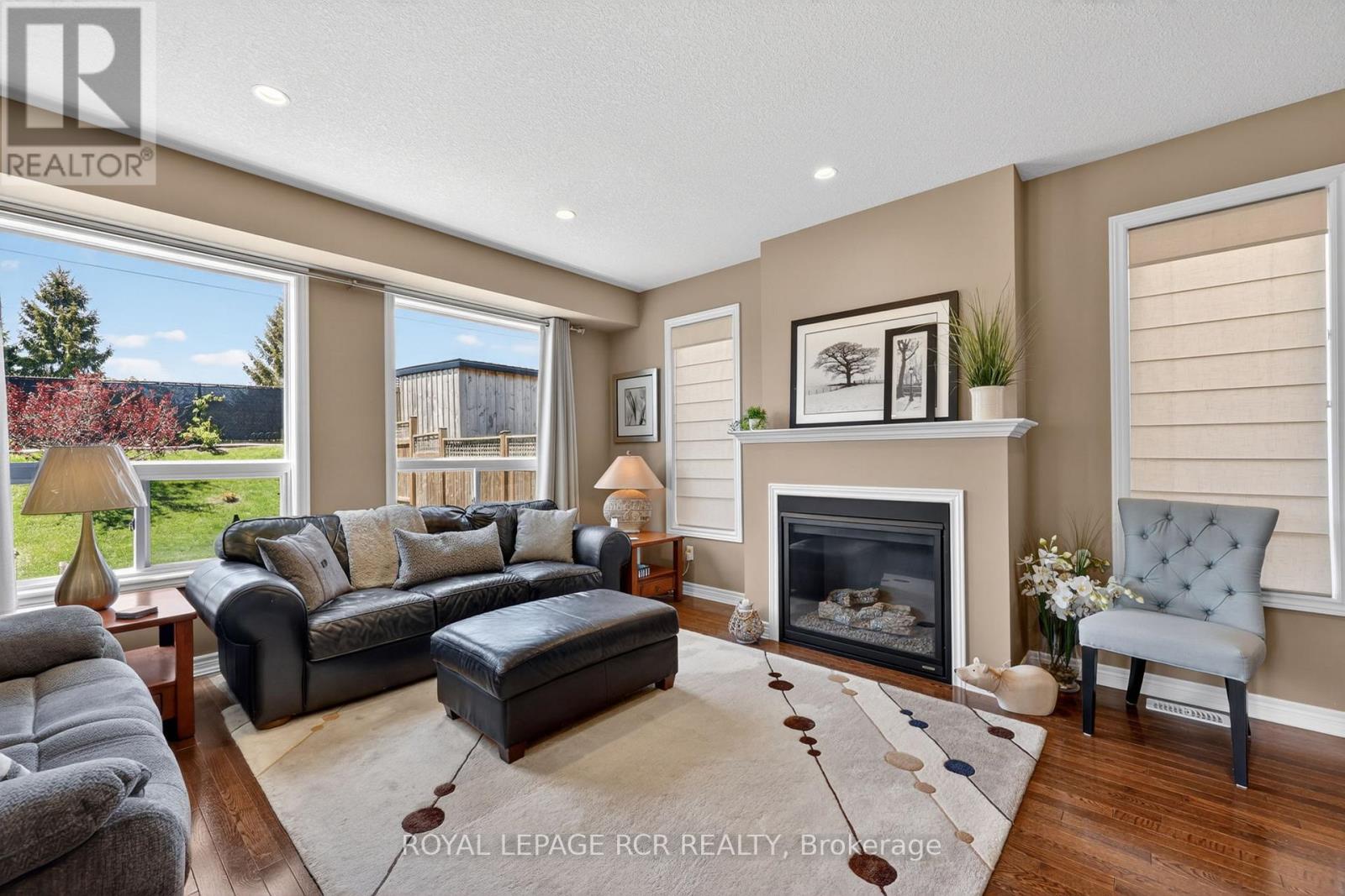 35 ST. PAUL'S PLACE - 16