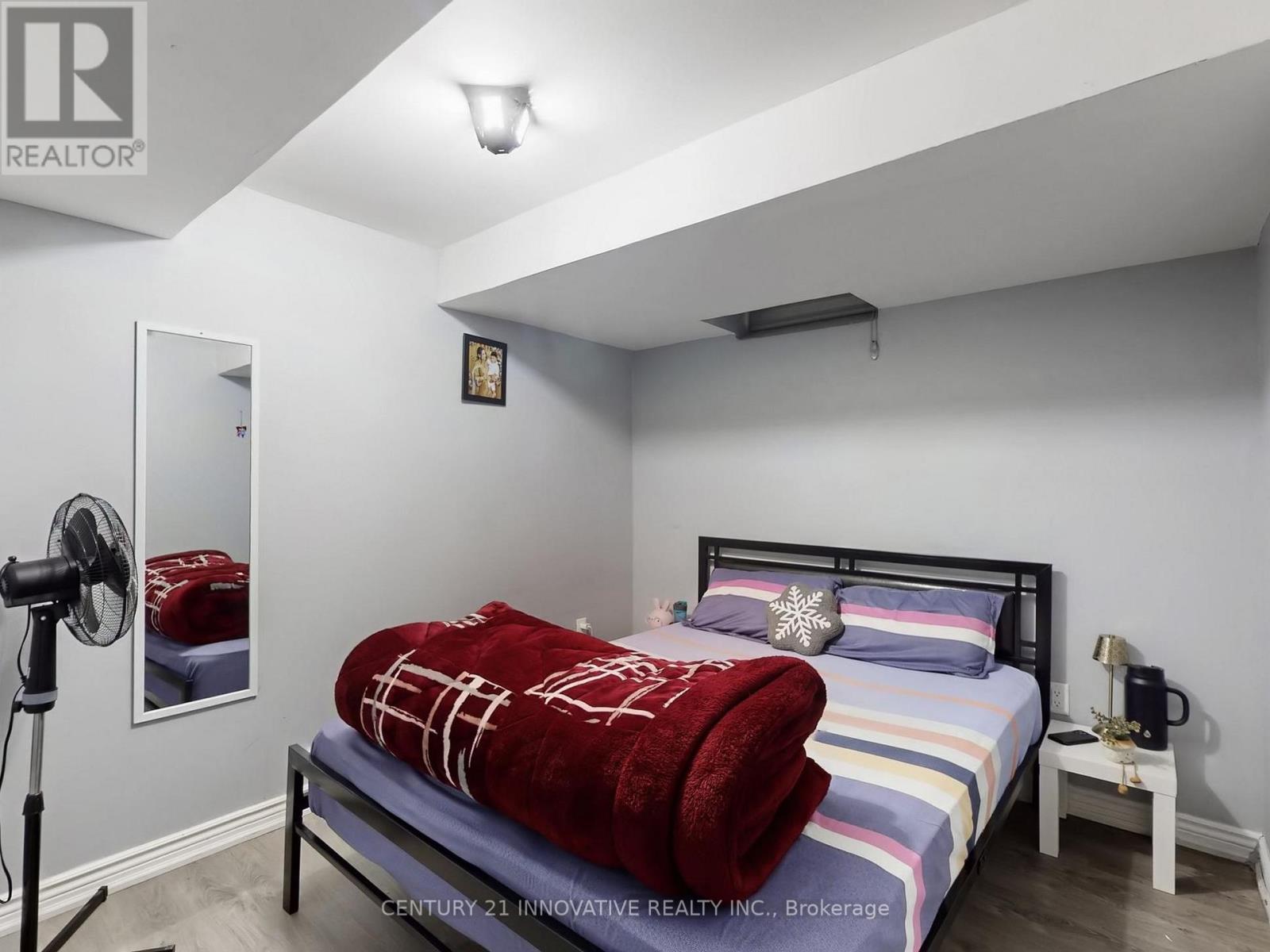 9 HEATHERDALE DRIVE - 45