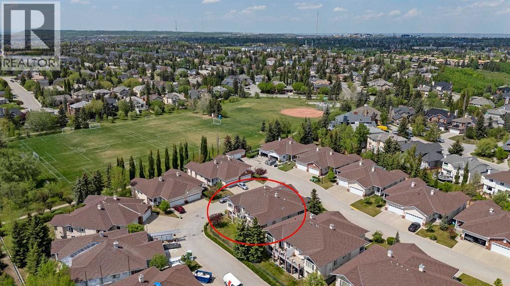 58, 99 Christie Point SW