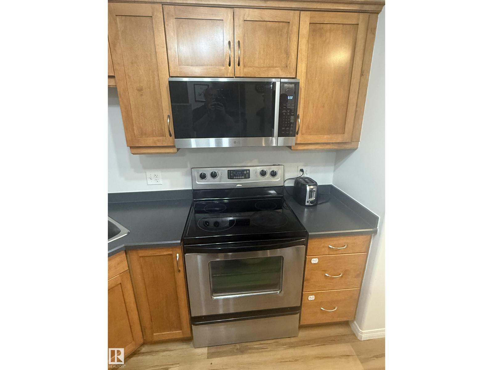 #5319 7335 SOUTH TERWILLEGAR DR NW - 8