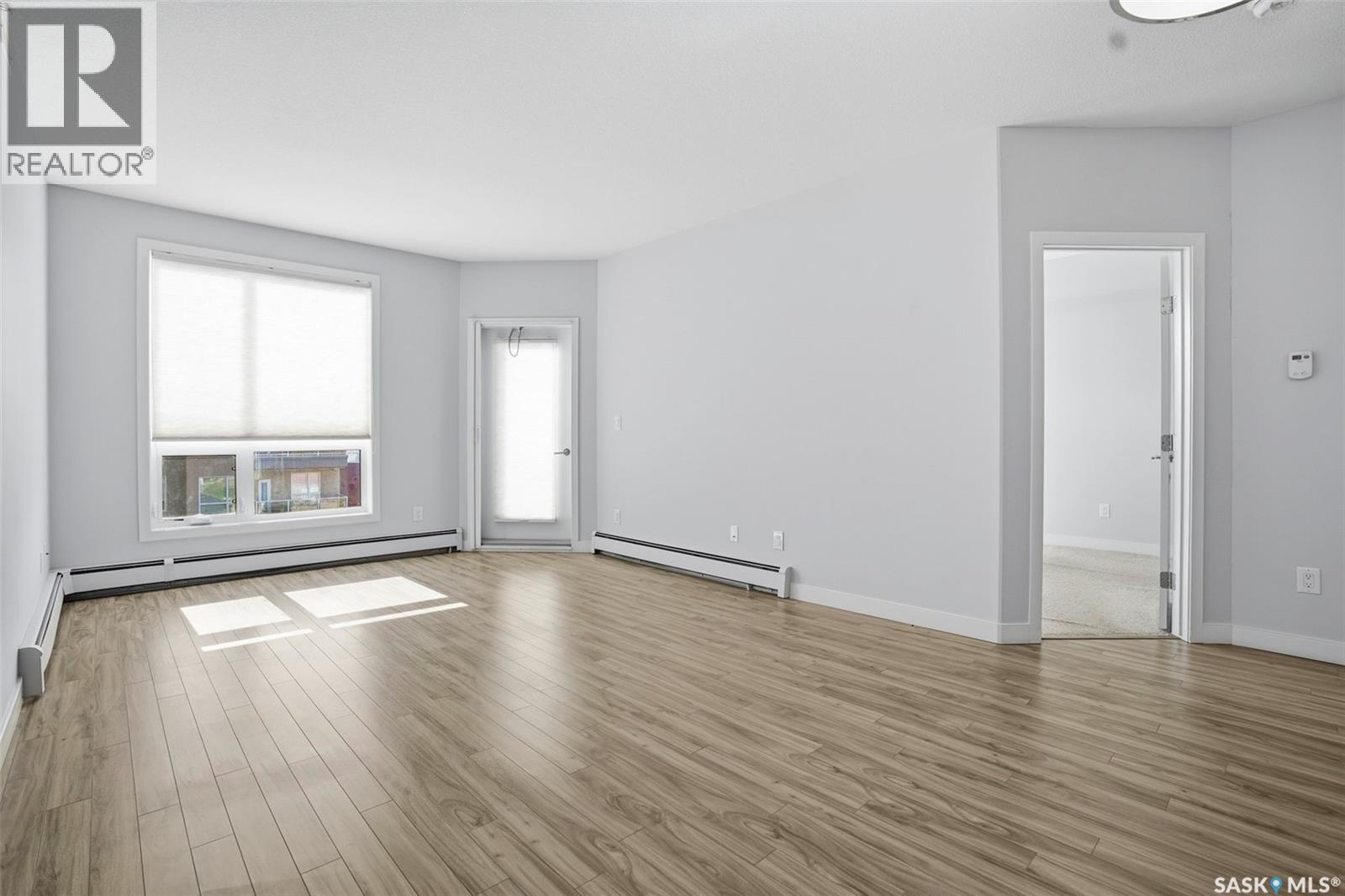 #303 1025 Moss AVENUE - 26