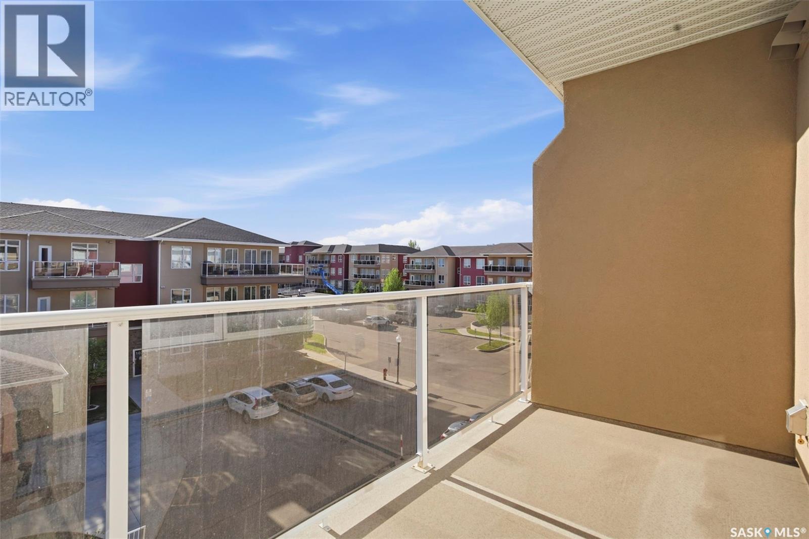 #303 1025 Moss AVENUE - 27