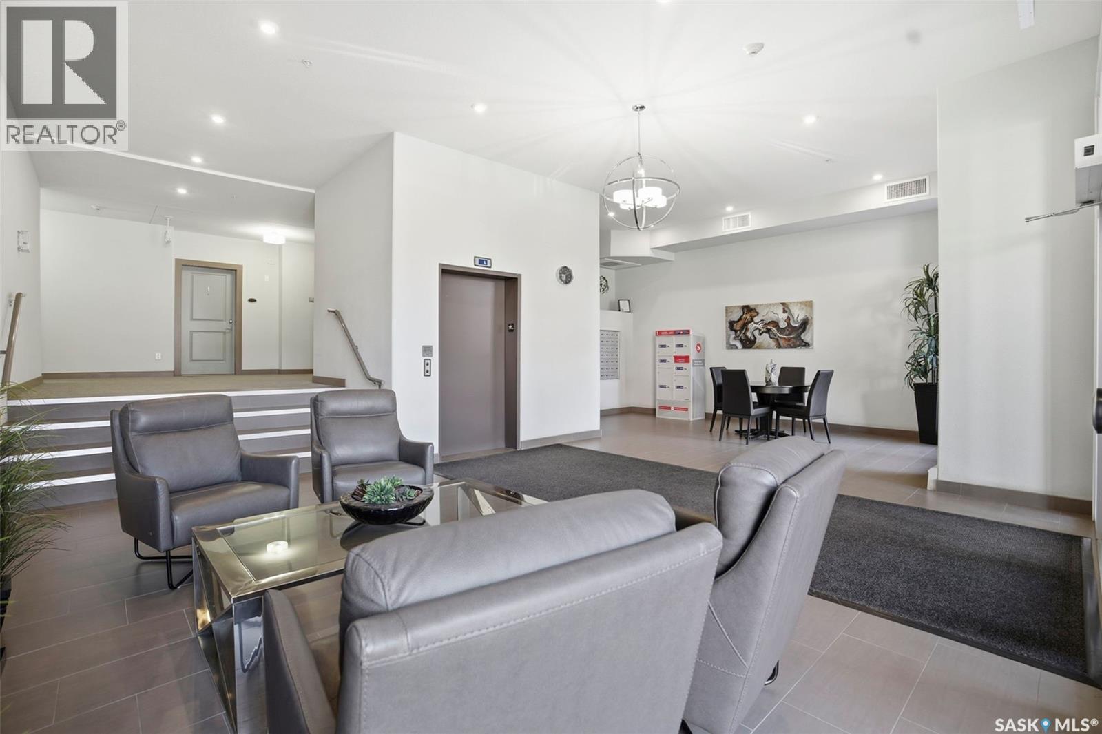 #303 1025 Moss AVENUE - 8