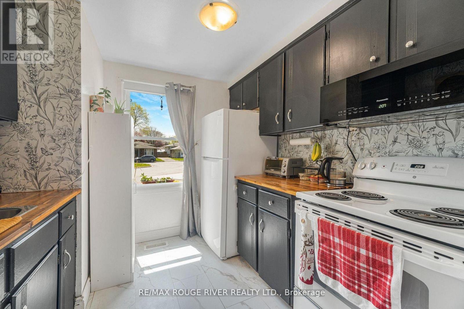 3070 EMPIRE PLACE - Image 2