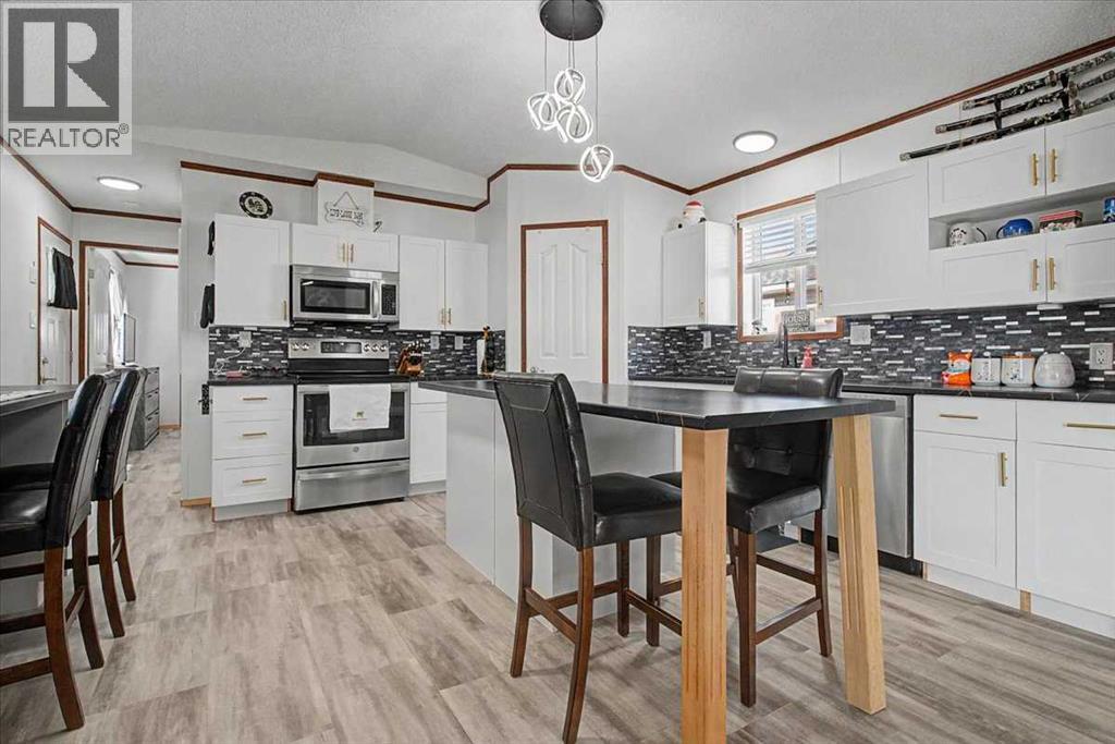 9530 112 Avenue - 8