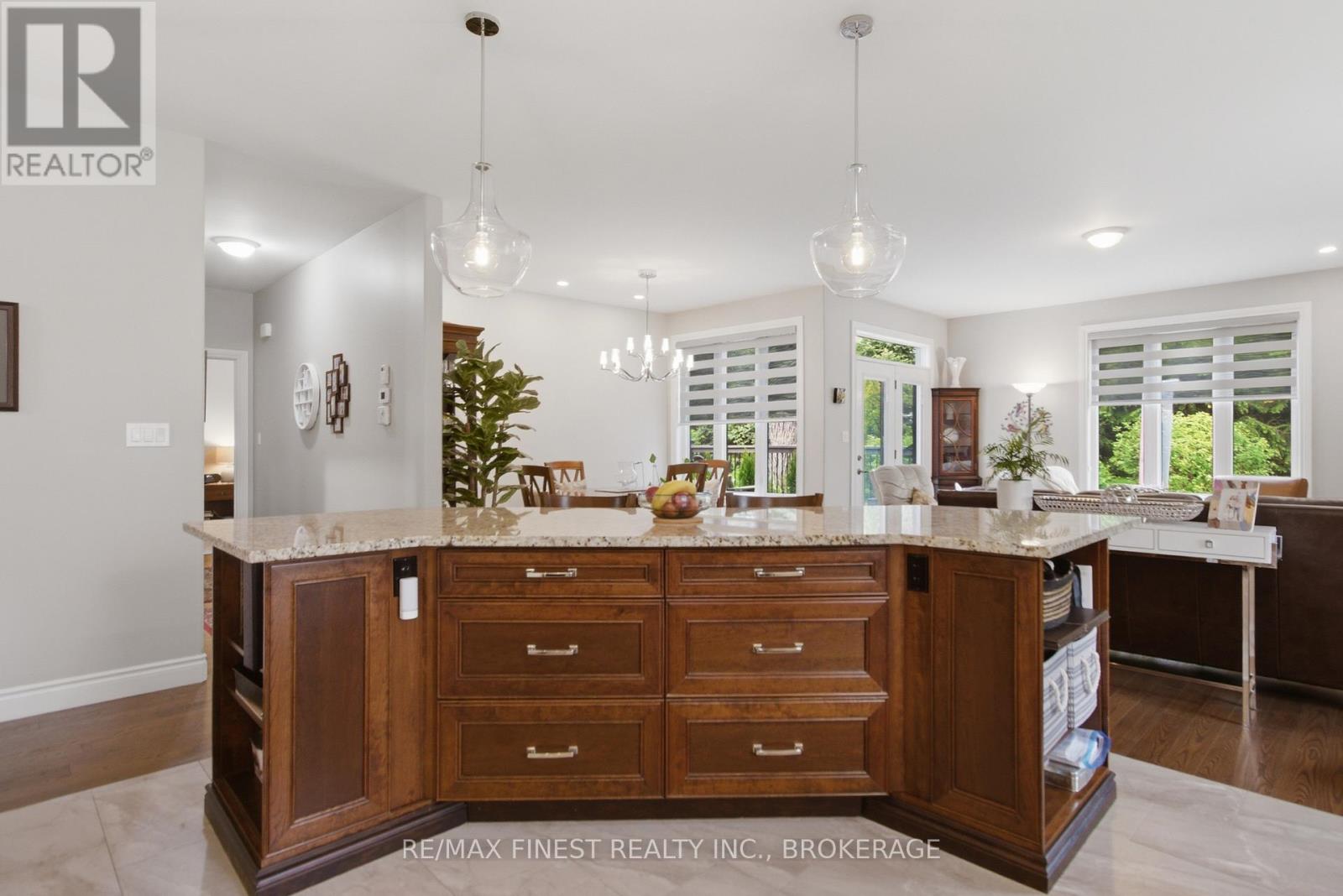 55 SHEWMAN ROAD - 10