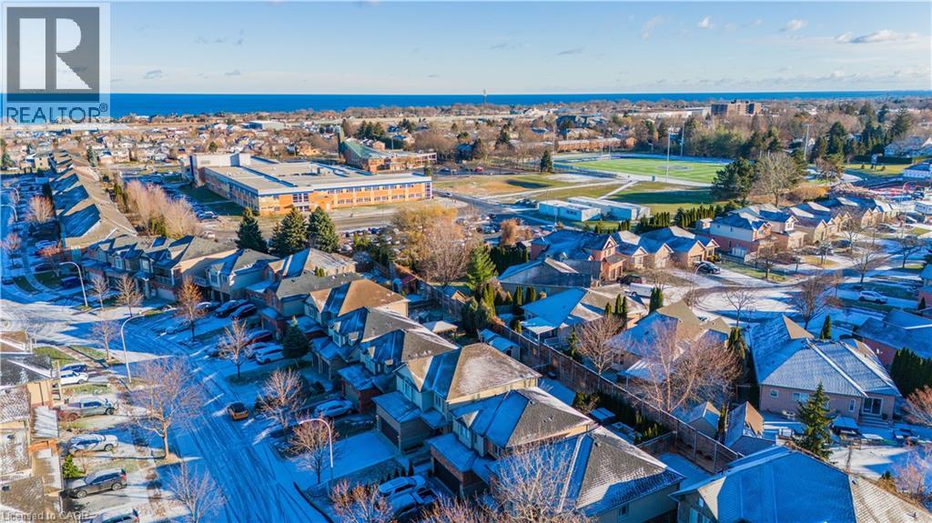 95 HEMLOCK Way - 42