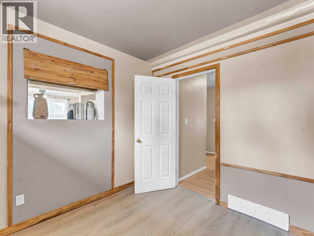 309 1 Street NW — photo 10