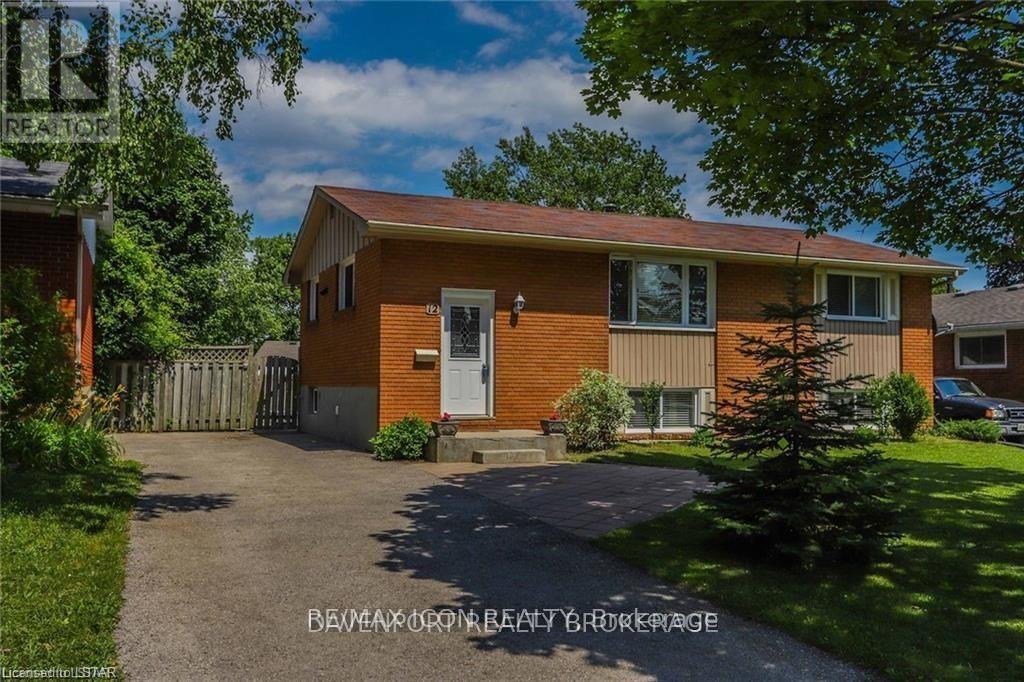 MAIN - 12 GARLAND CRESCENT