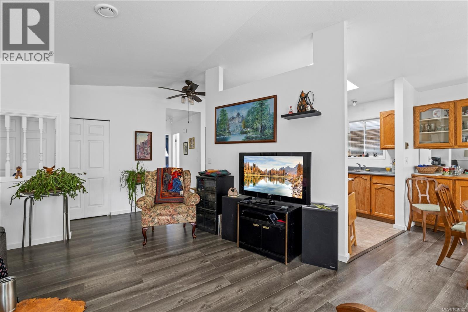2454 5th St E - 10