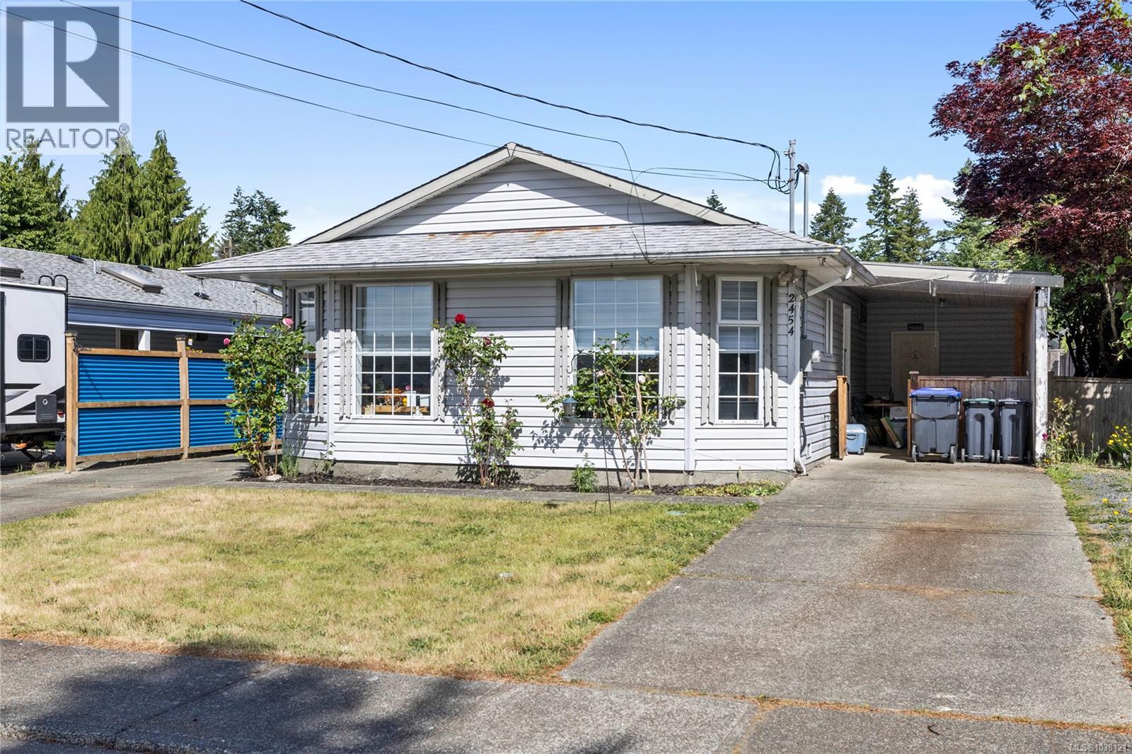 2454 5th St E, Courtenay