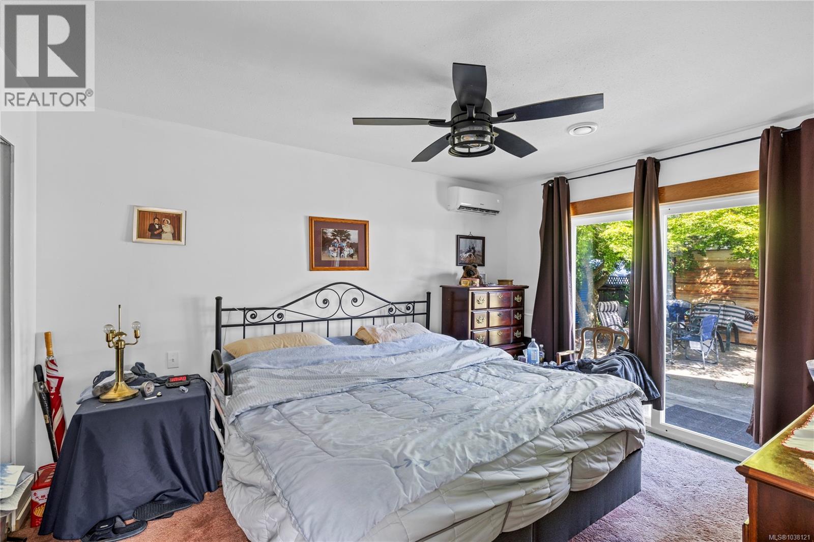 2454 5th St E, Courtenay
