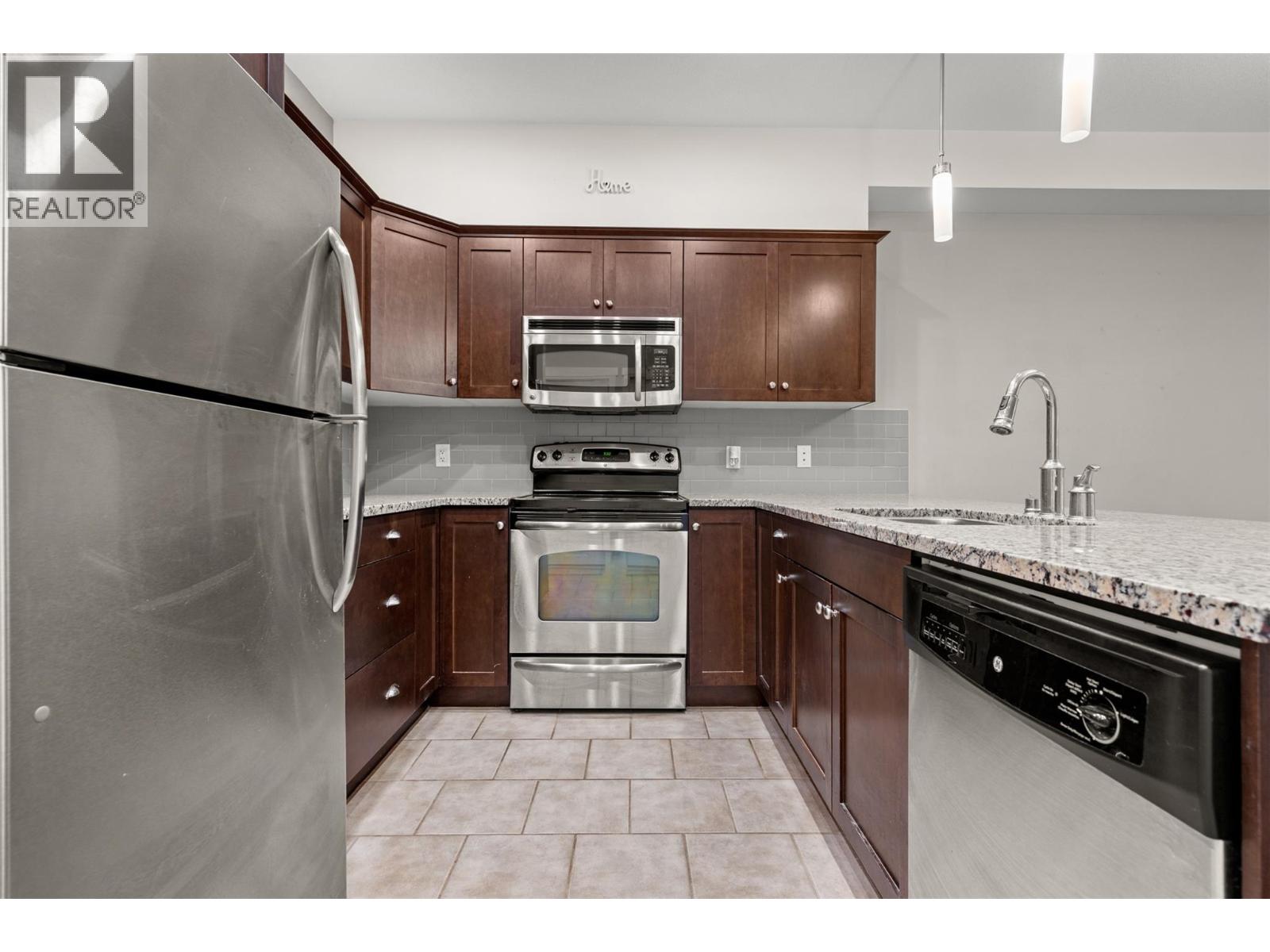 1990 Upper Sundance Drive Unit# 3205 Lot# 54, West Kelowna