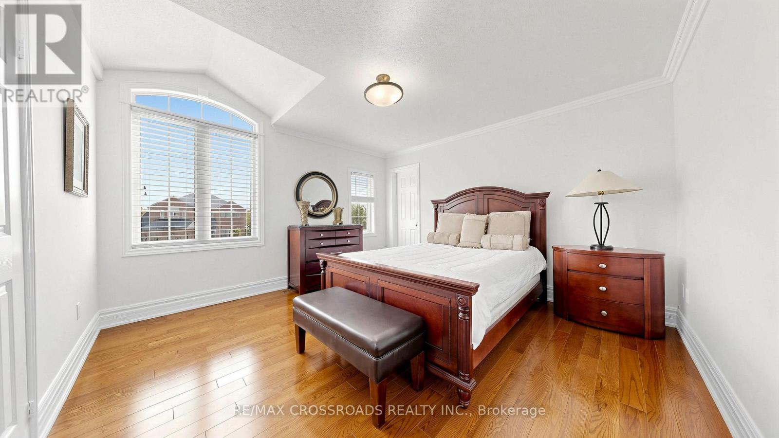 2 MUMBERSON COURT - 28