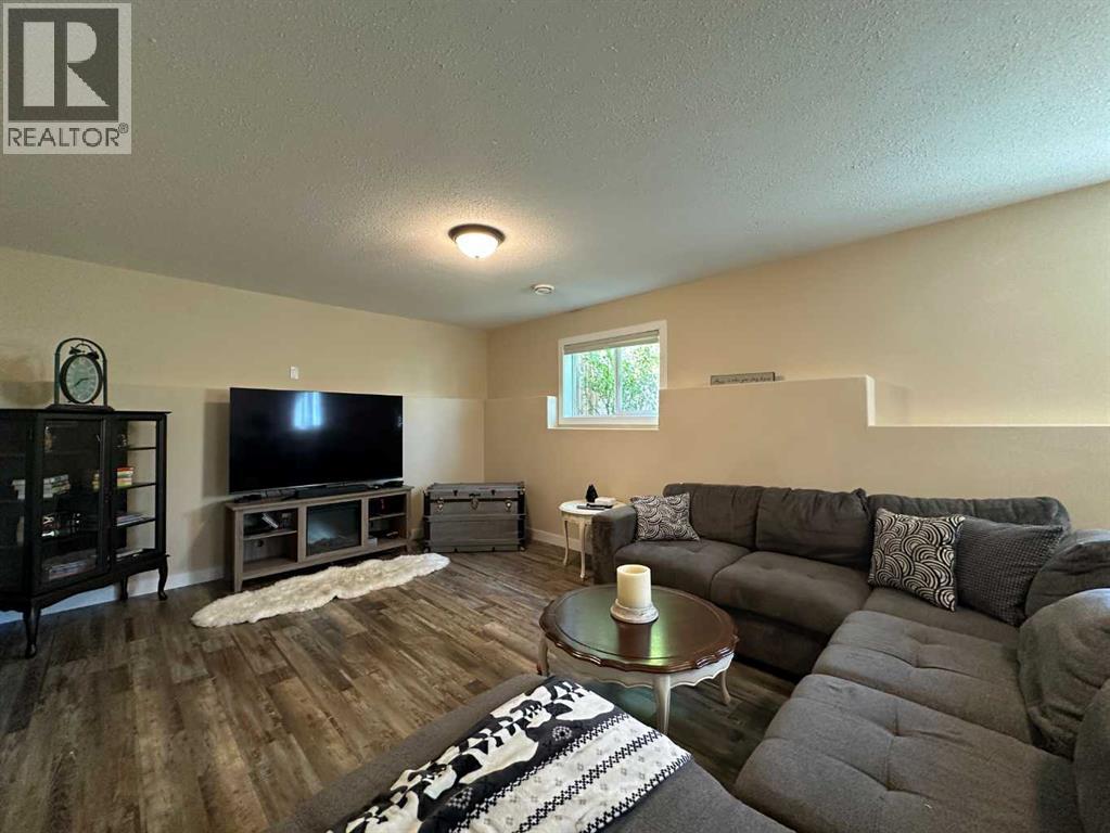 6407 59 Street - 16