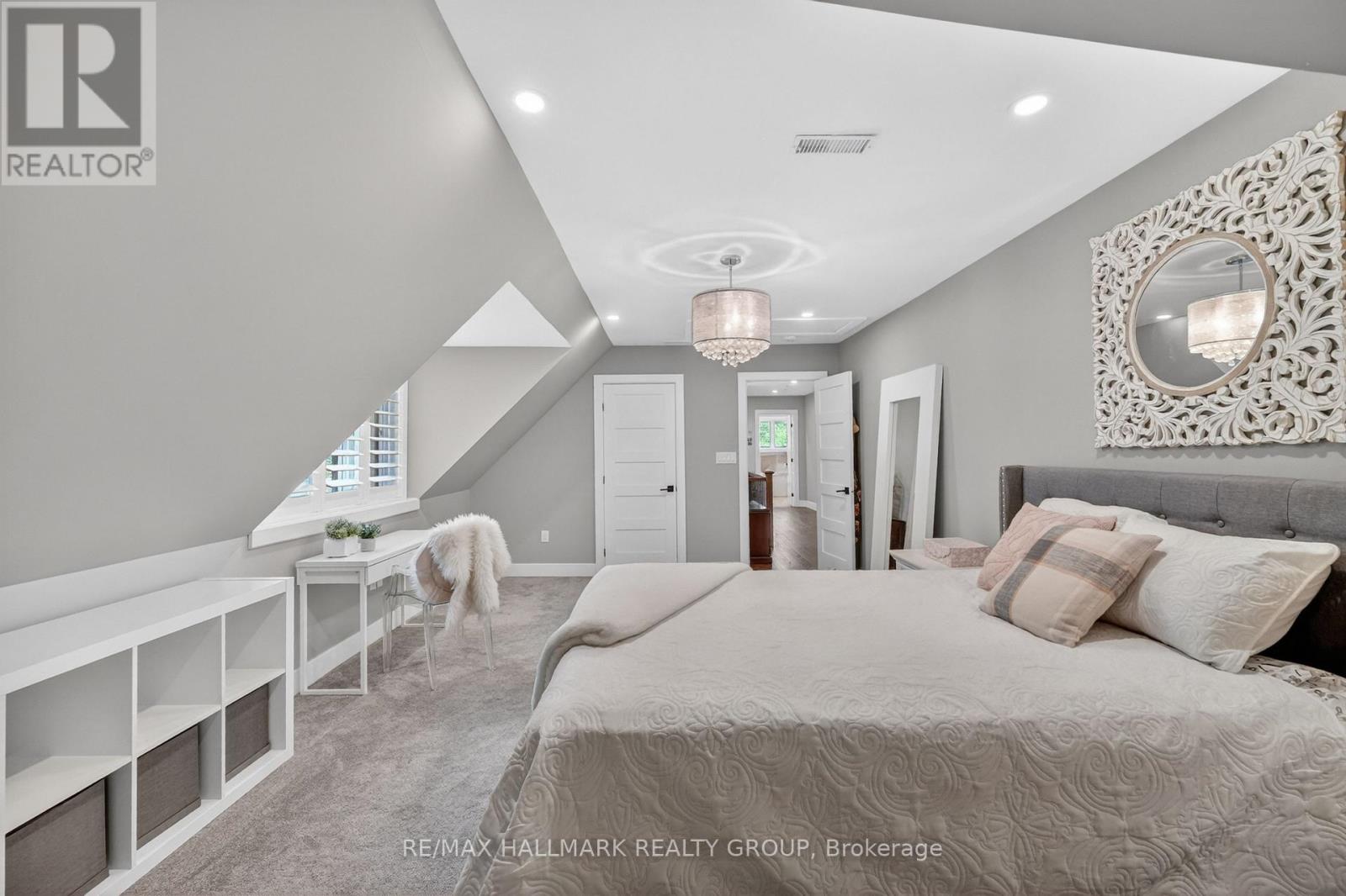 22 CEDAR ROAD - 29