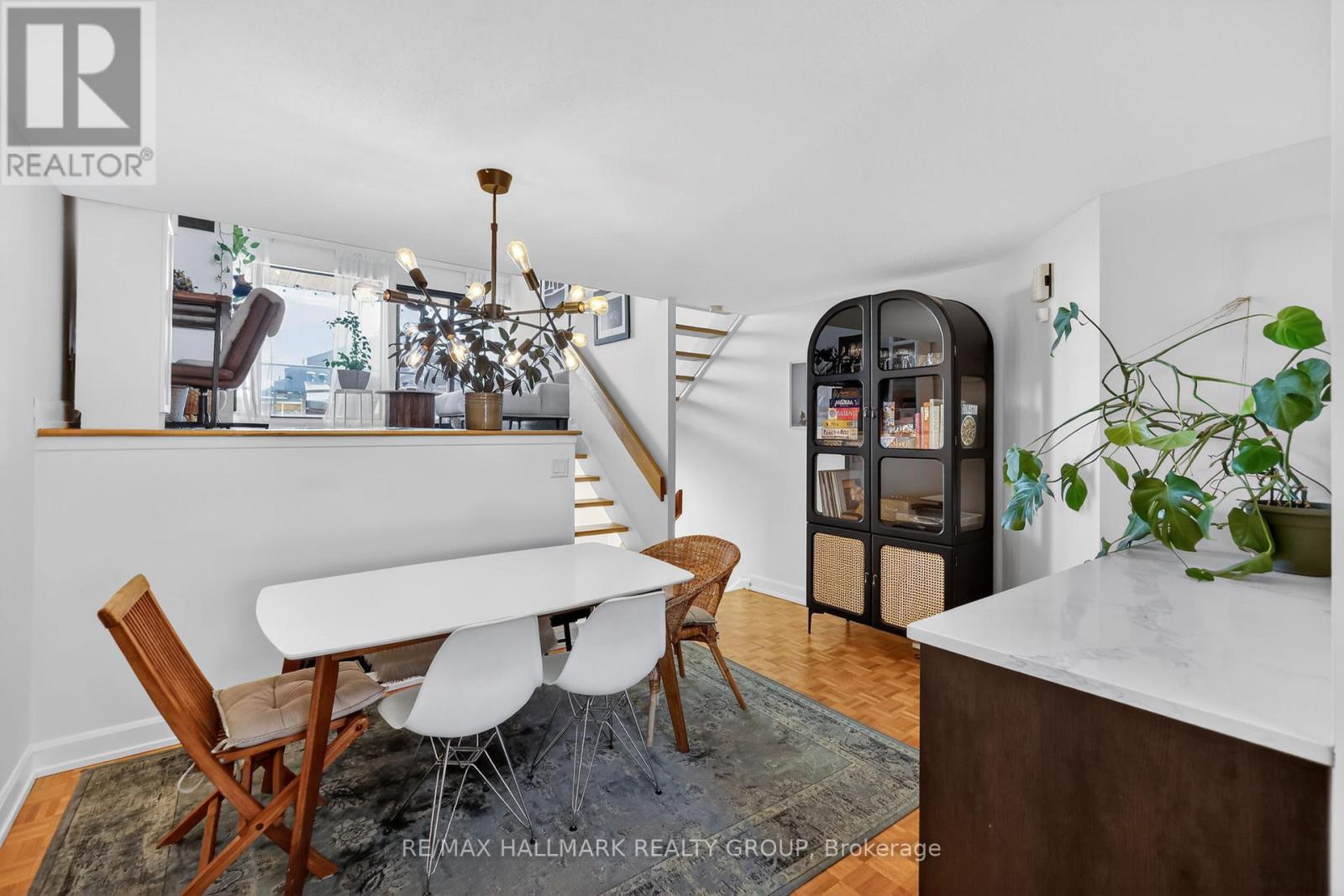 #12 251 BRUYERE STREET - 16