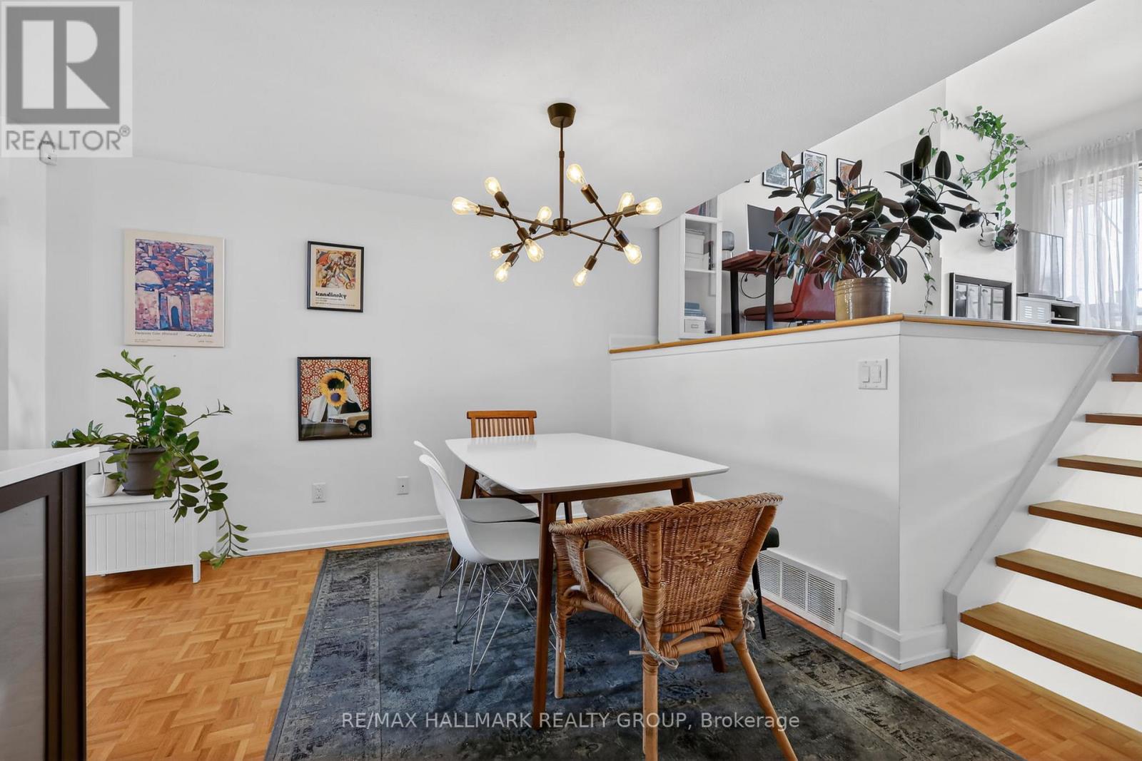 #12 251 BRUYERE STREET - 17
