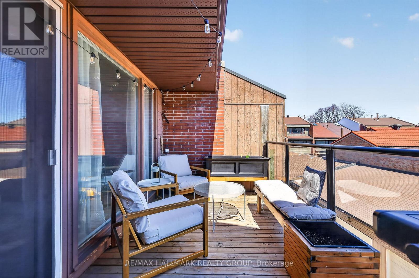 #12 251 BRUYERE STREET - 37