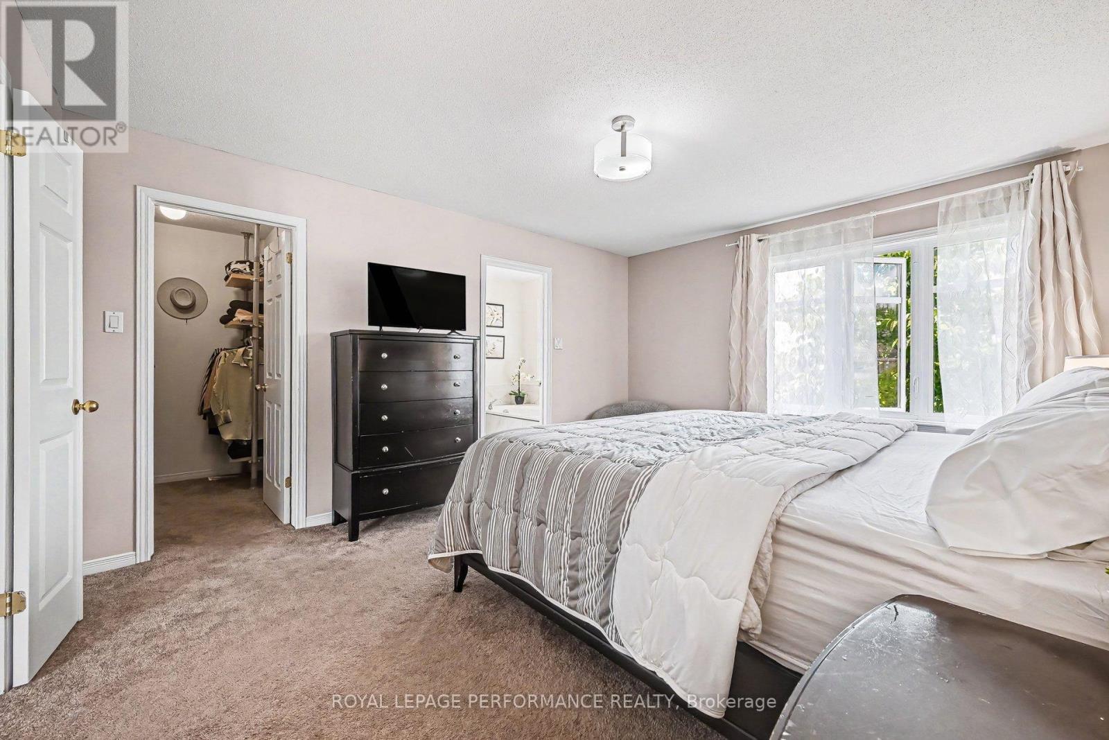 2052 BERGAMOT CIRCLE - 17