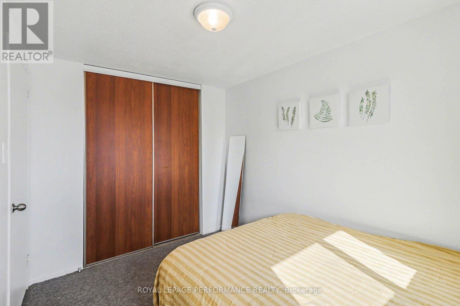 #307 1441 PALMERSTON DRIVE - 22