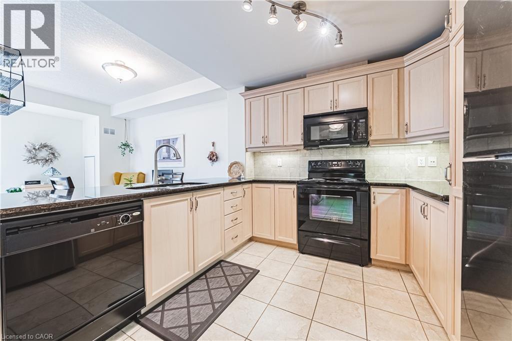 #312 125 WILSON Street W - 10