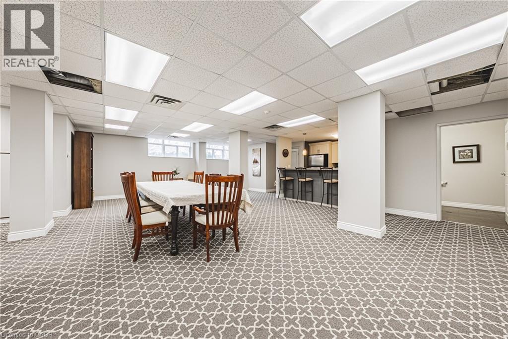 #312 125 WILSON Street W - 26