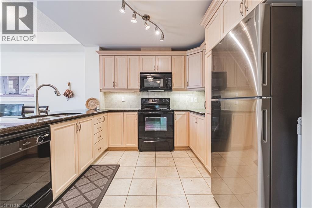 #312 125 WILSON Street W - 8