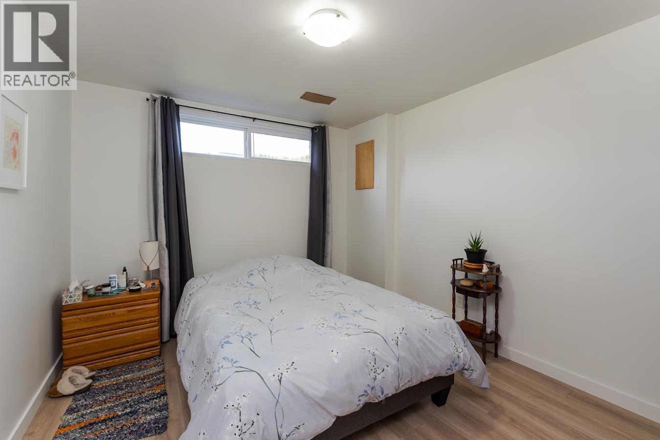 1086 LIMESTONE CRESCENT - 28