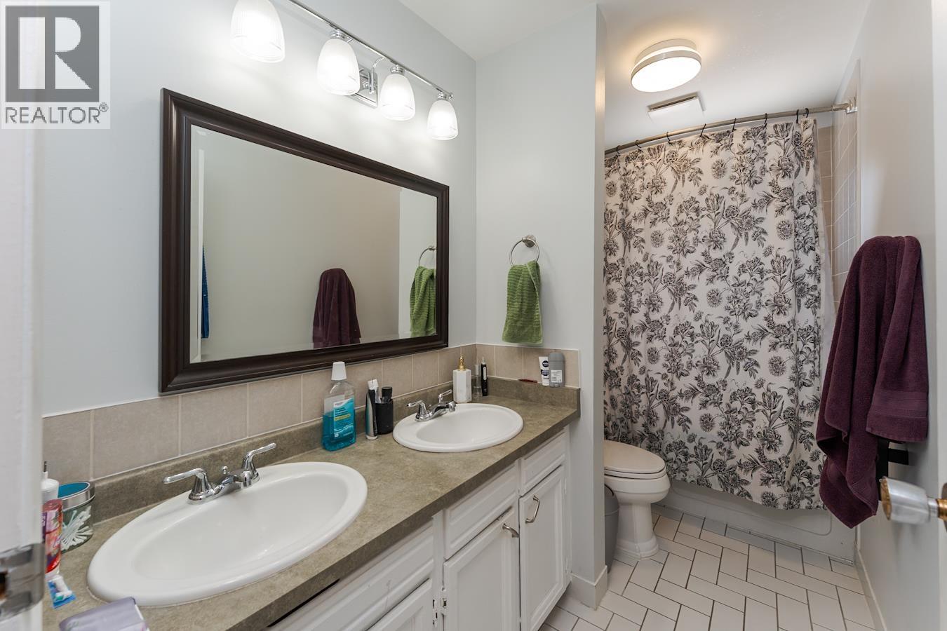 1086 LIMESTONE CRESCENT - 12