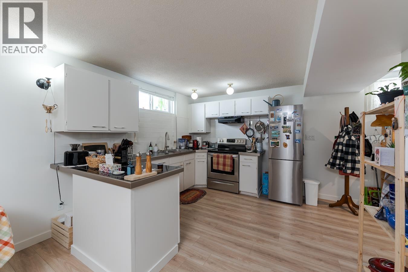1086 LIMESTONE CRESCENT - 17