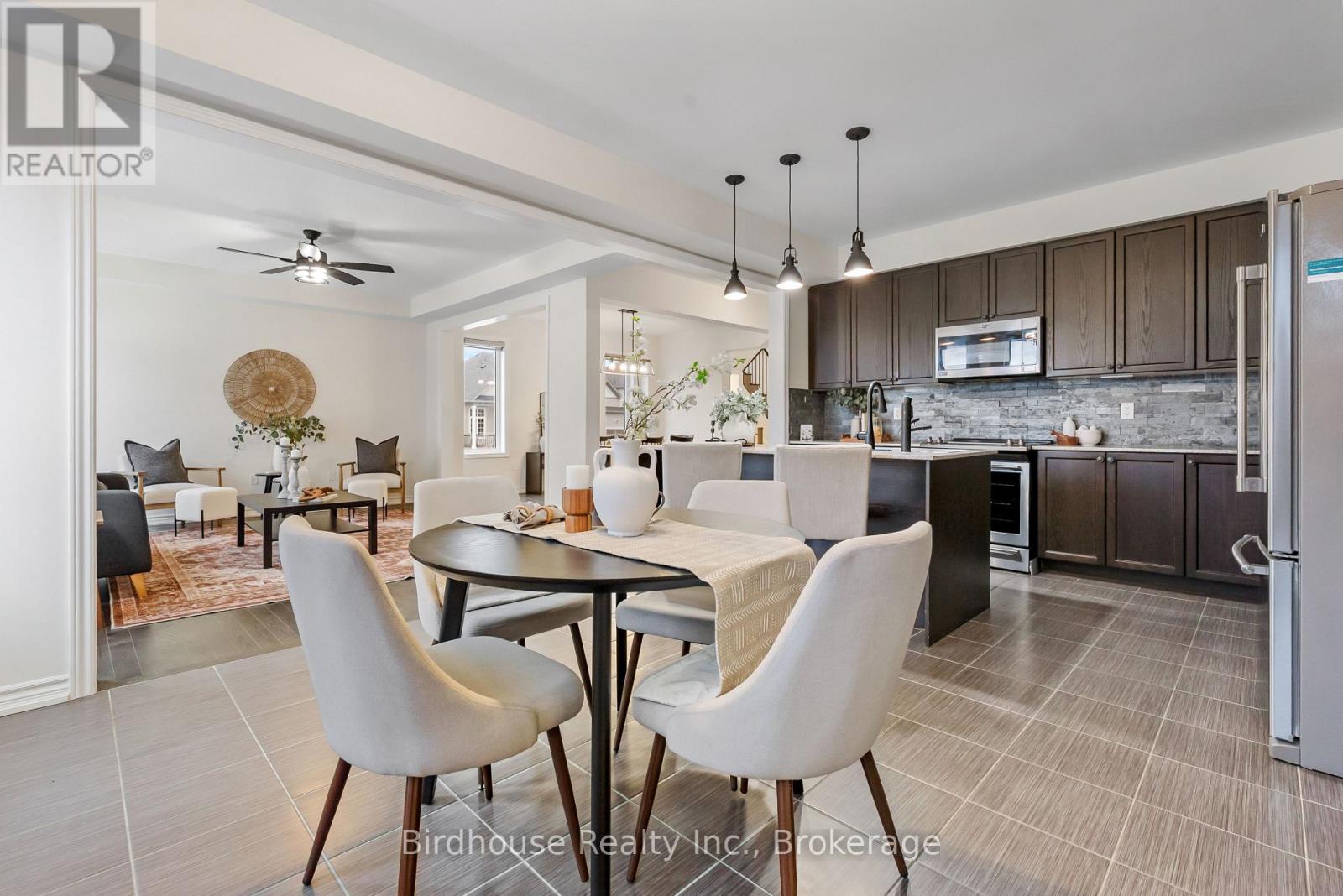 53 HANCOCK CRESCENT - 17