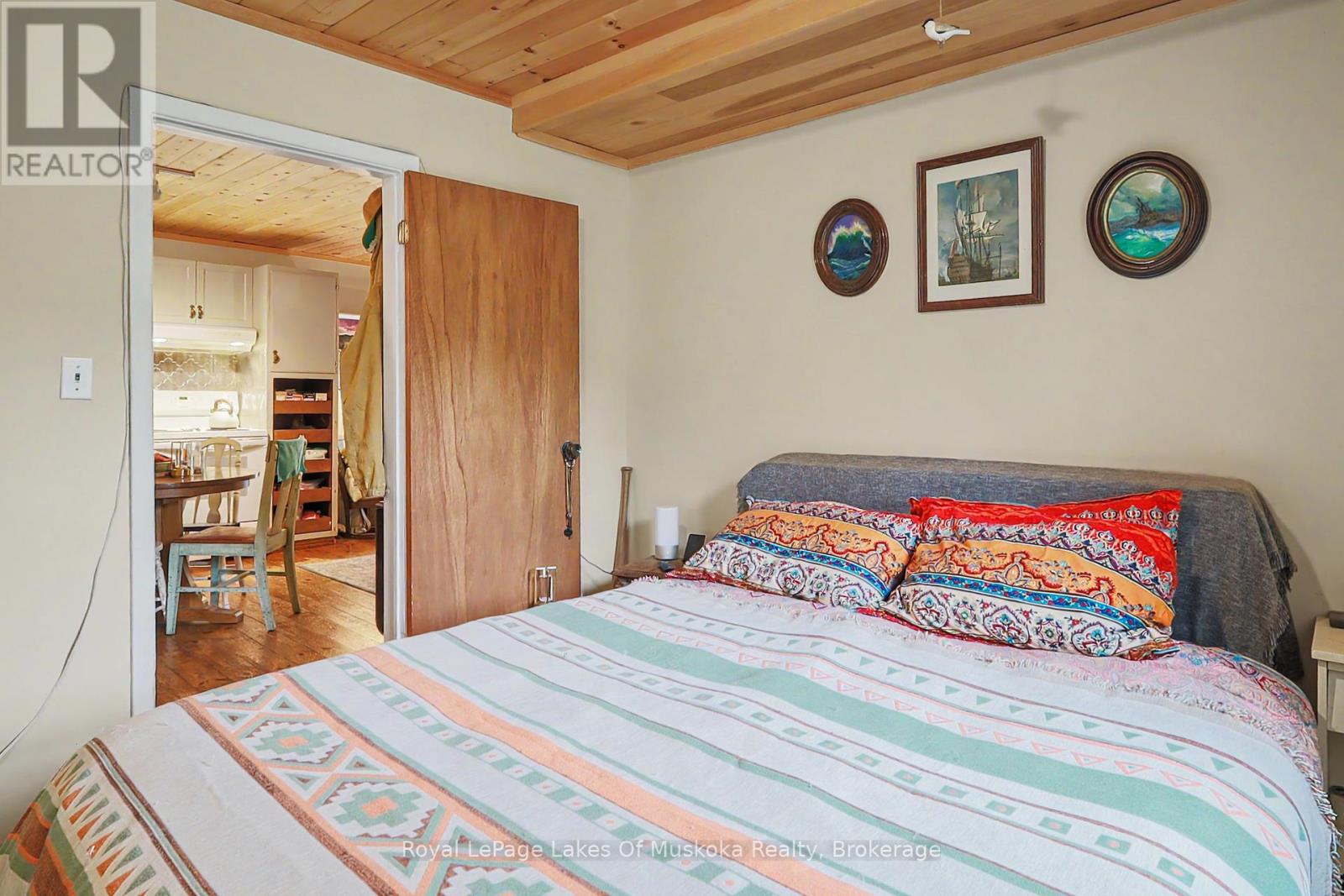 1003 KELLY ROAD - 14