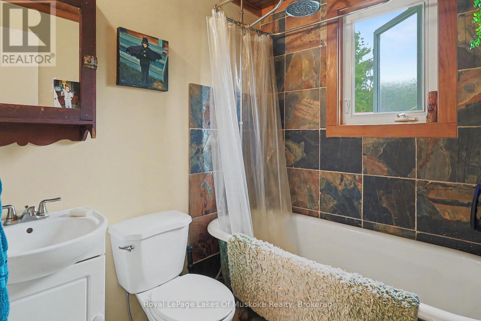 1003 KELLY ROAD - 18