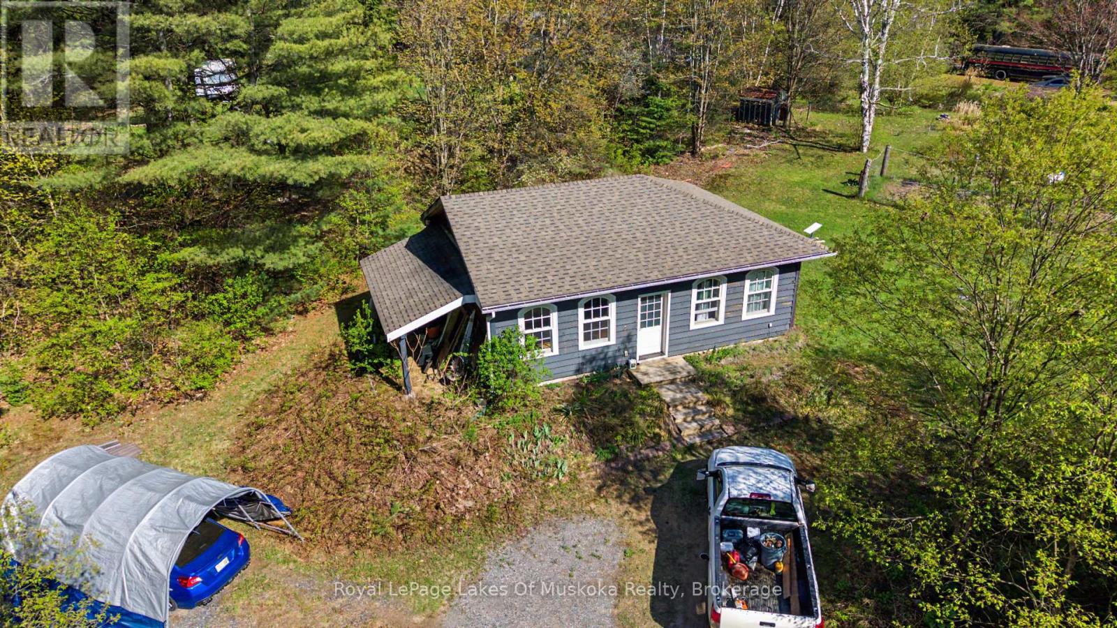 1003 KELLY ROAD - 24