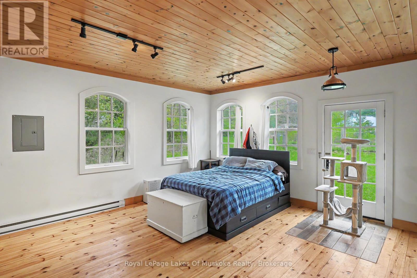 1003 KELLY ROAD - 29