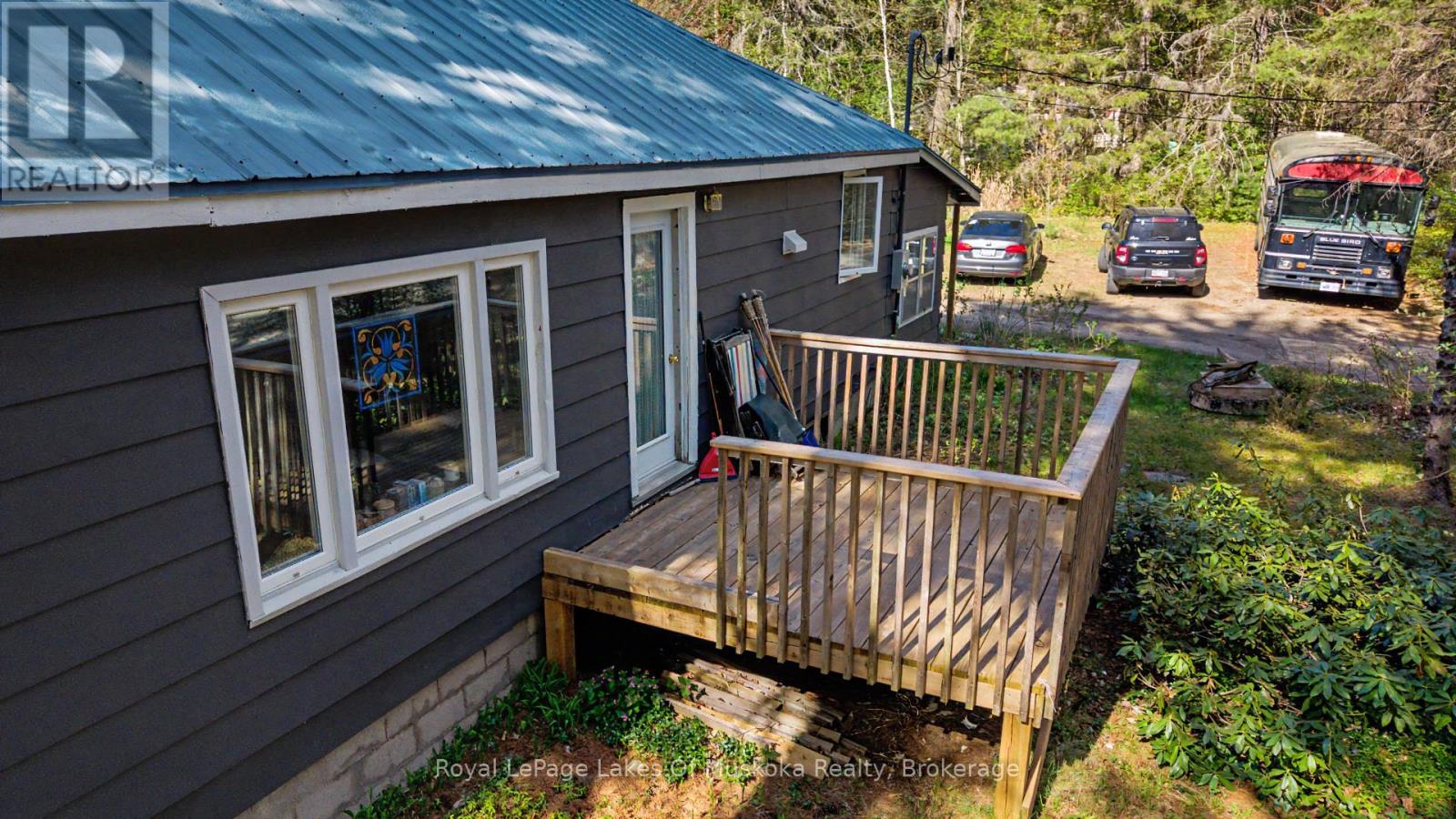 1003 KELLY ROAD - 3