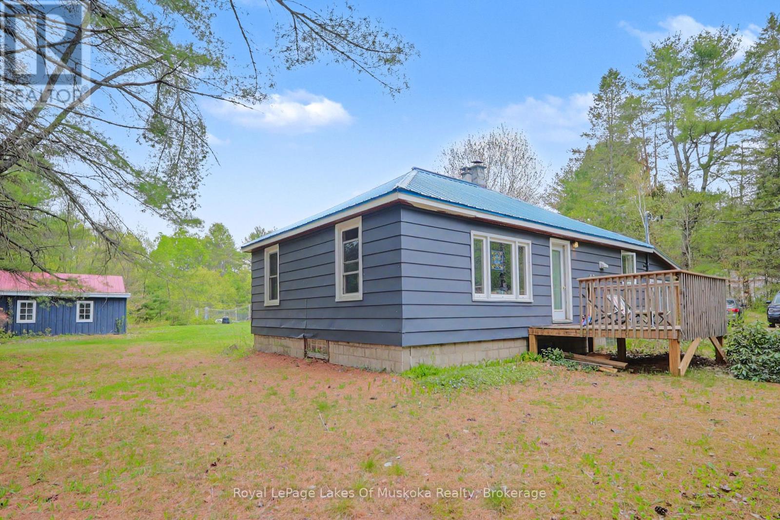 1003 KELLY ROAD - 34