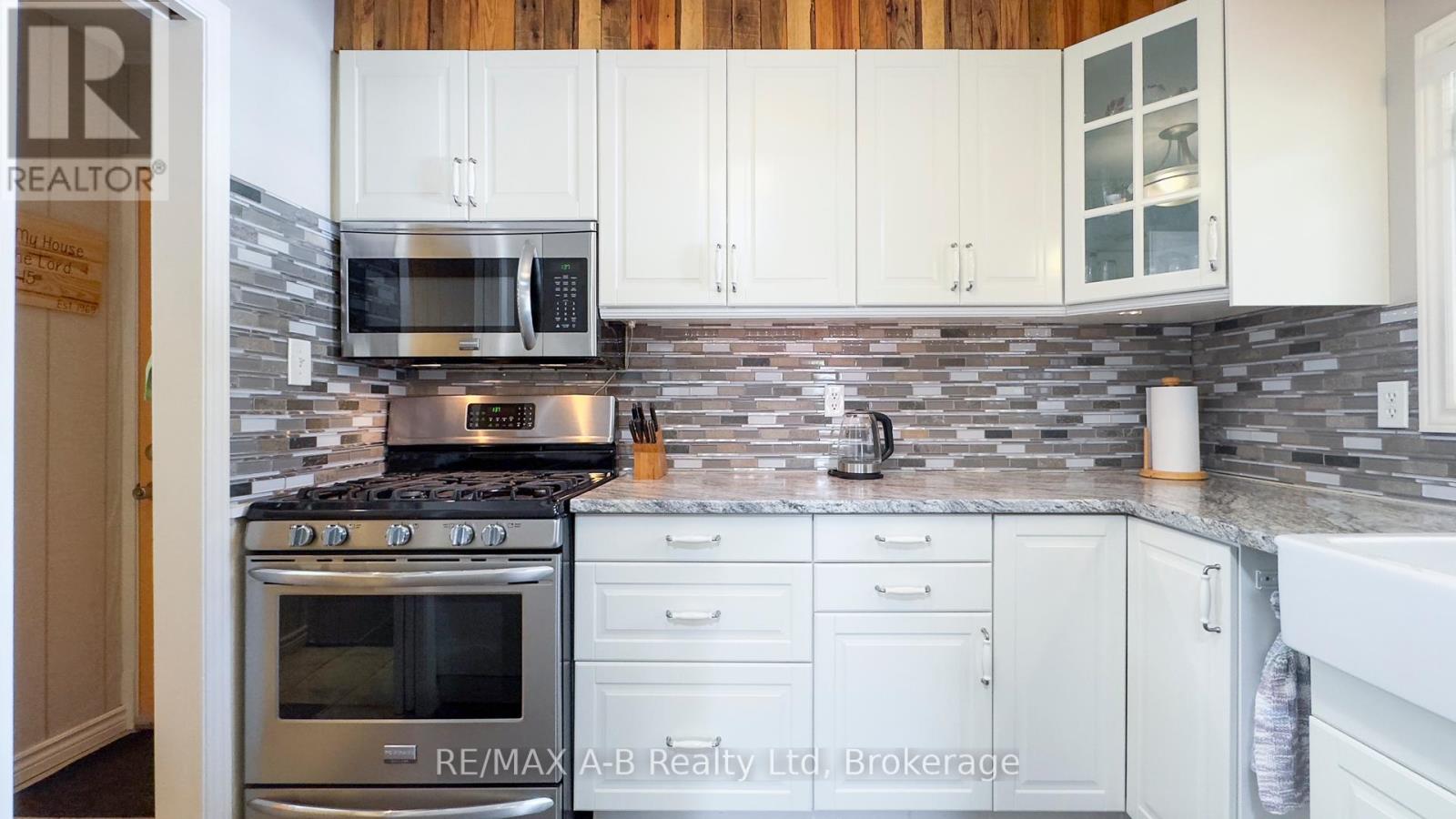 101 MIDDLETON STREET - 17