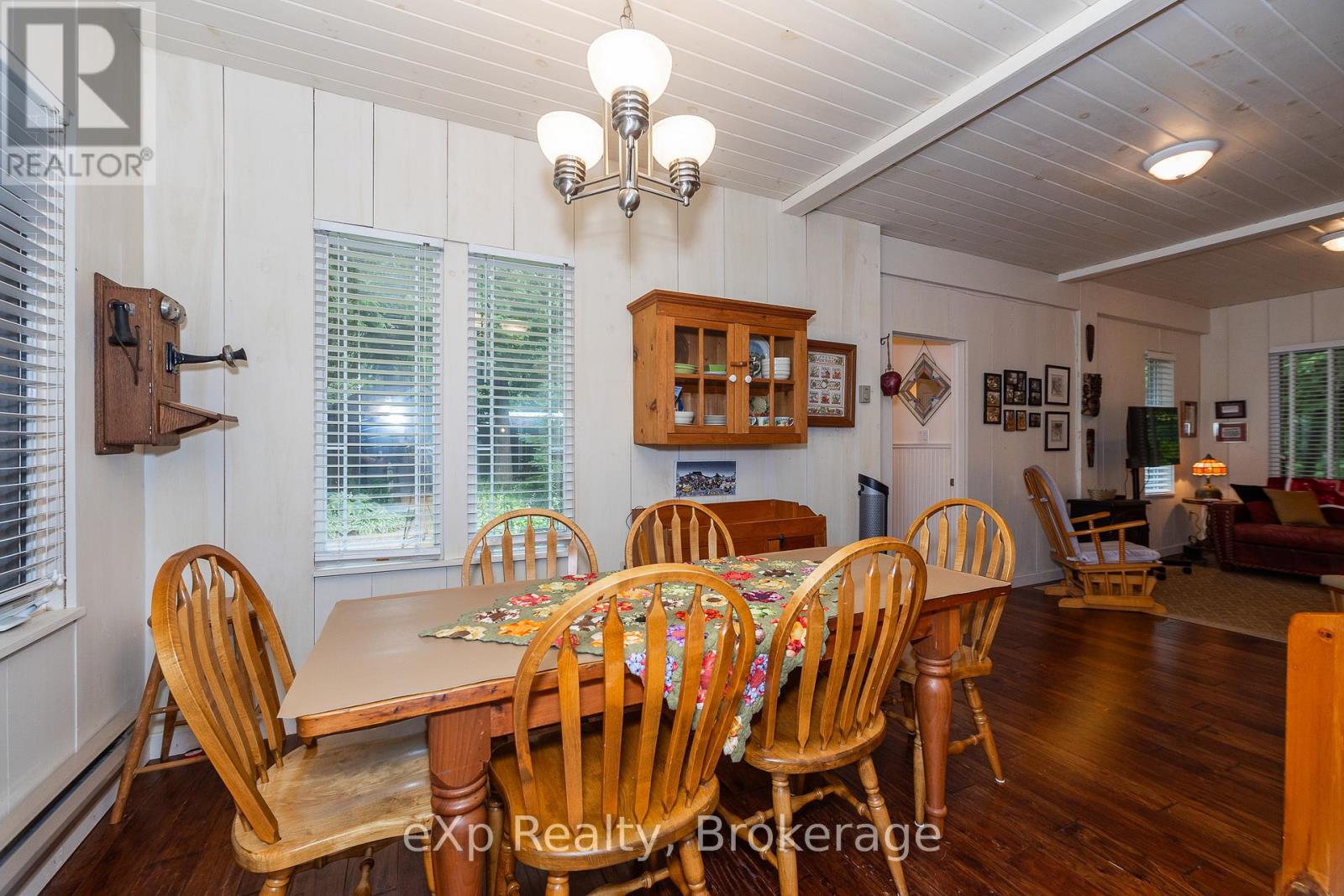127 PAISLEY DRIVE - 36