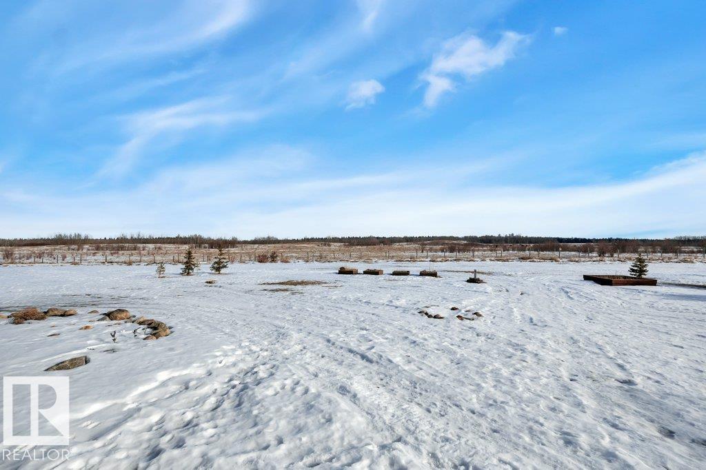 243050 TWP ROAD 474 — photo 74