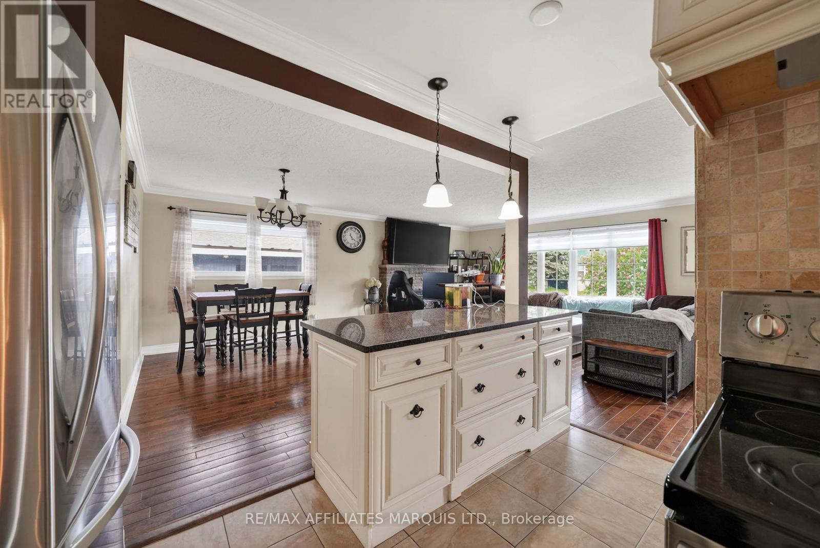 19 DUNBAR AVENUE - Image 2