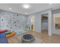 17209 62a Avenue, Surrey, BC V3S6V6 Photo 13