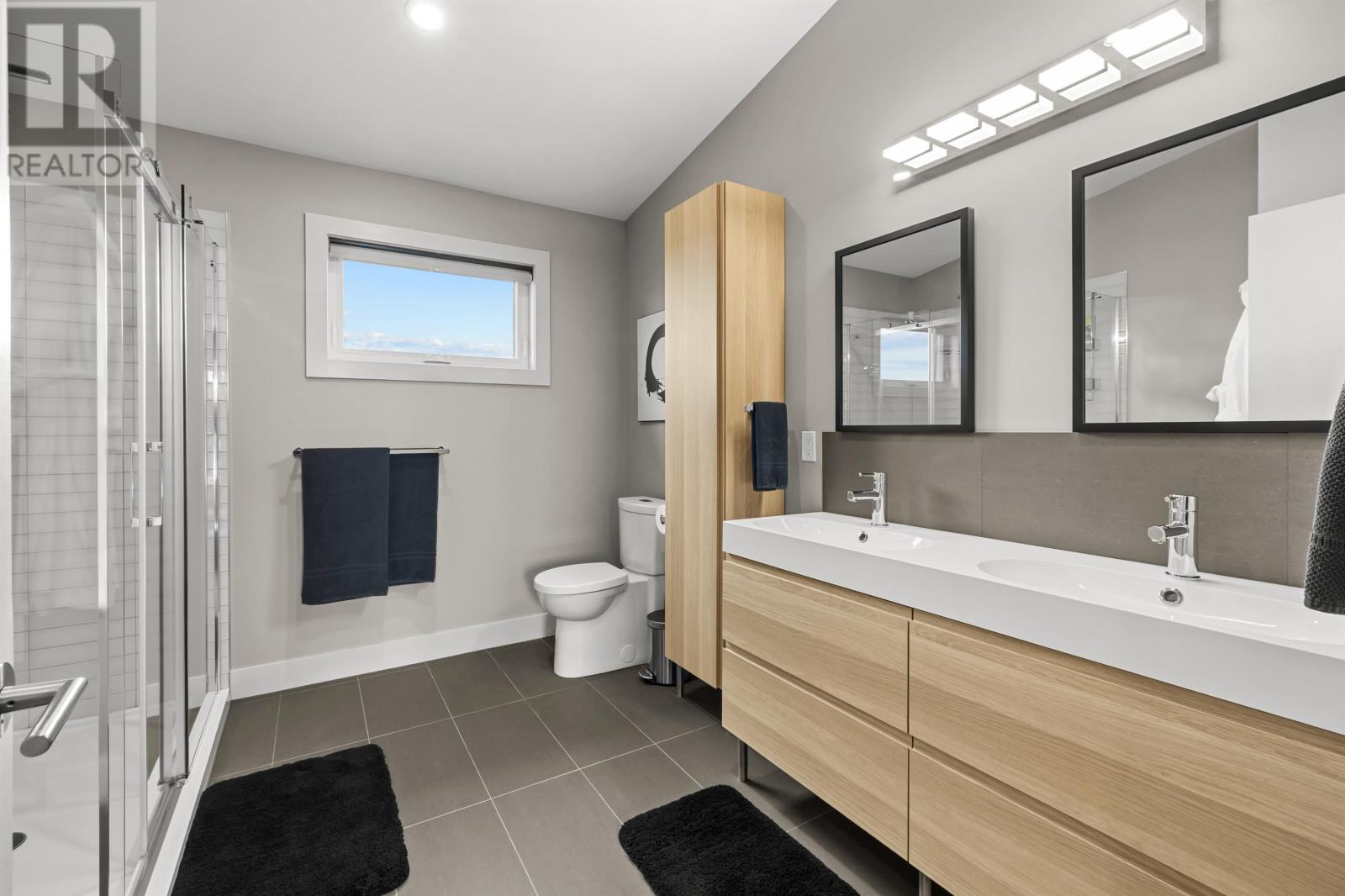 61 Battery Crescent - Image 28