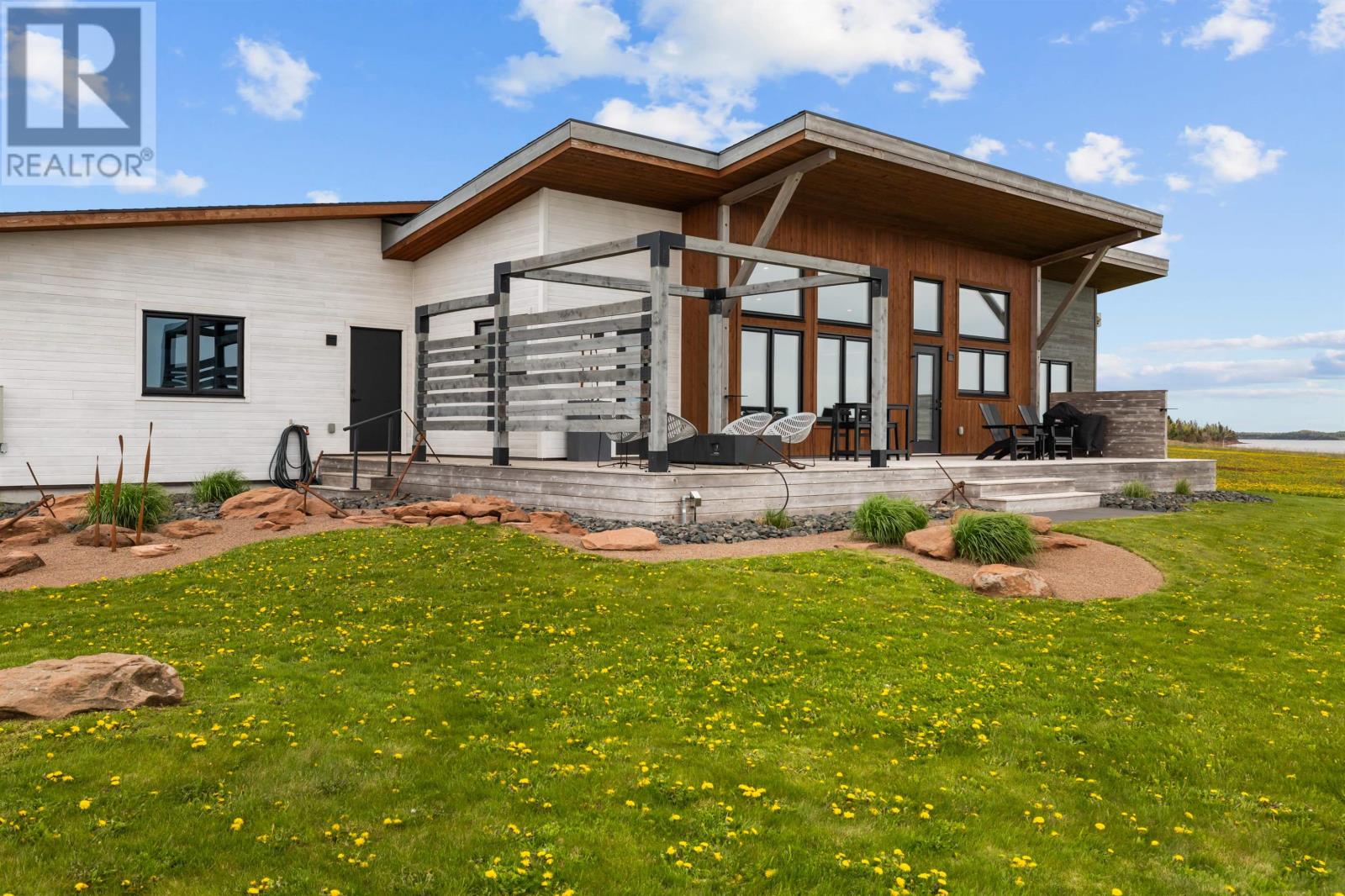61 Battery Crescent - Image 45