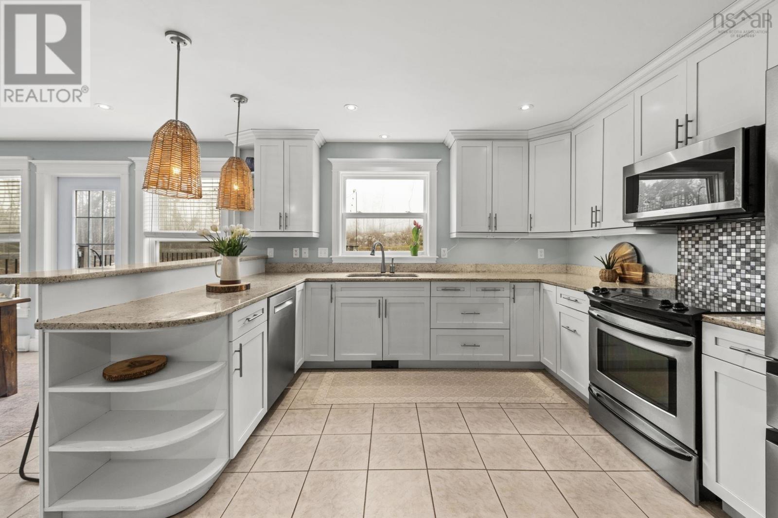 428 Hemlock Drive - 12