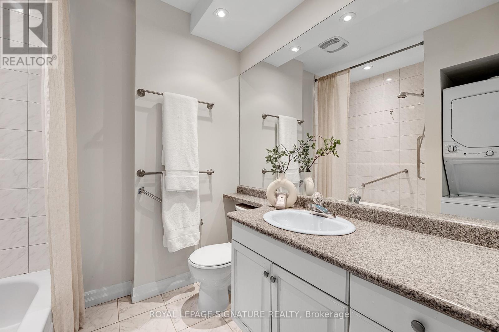 90 ROSELAWN AVENUE - 16