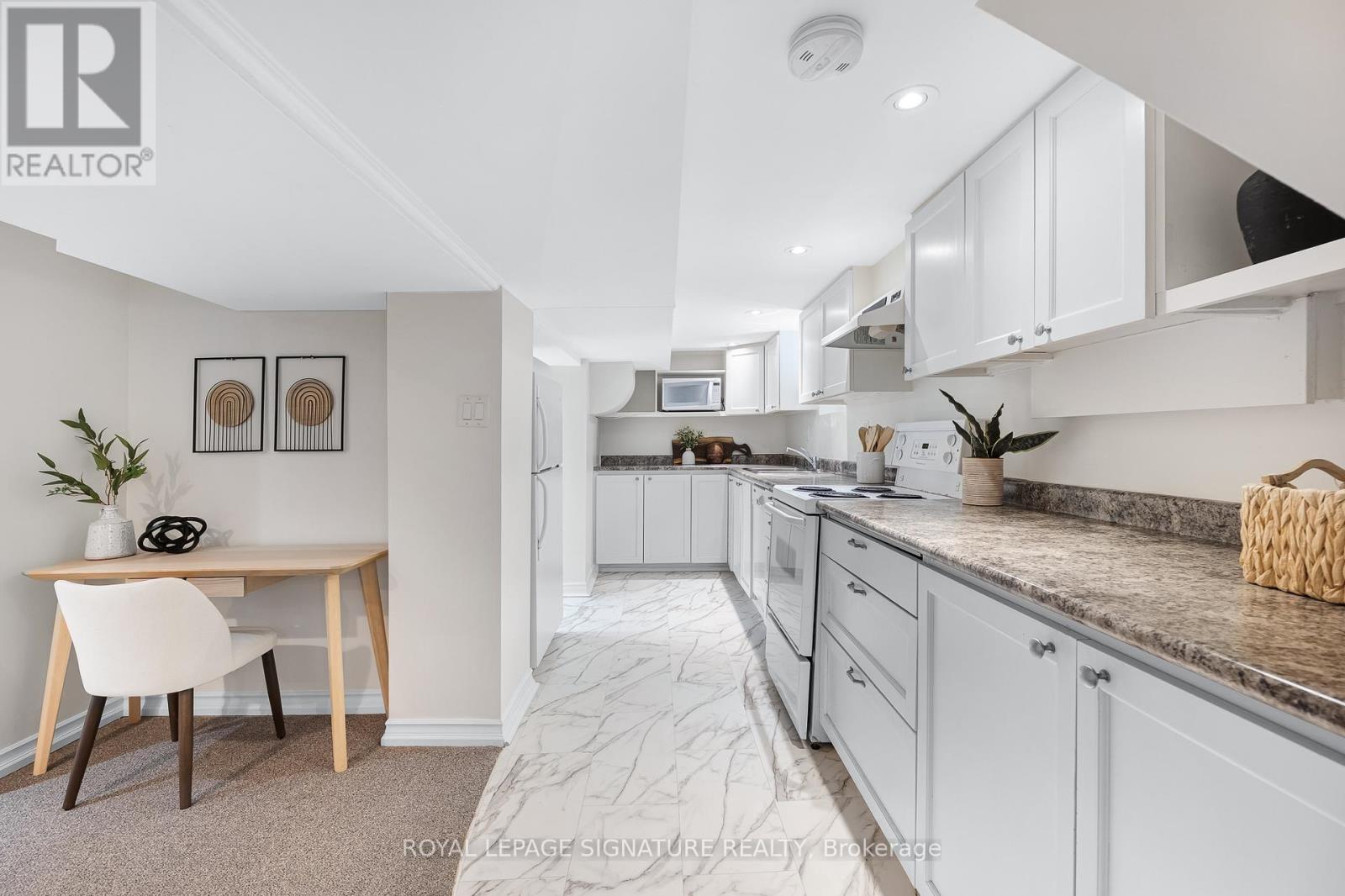 90 ROSELAWN AVENUE - 22